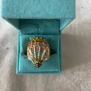 Kurt Geiger London Rainbow Crystal Eagle Ring — Rare — Velvet Box — Luxury piec